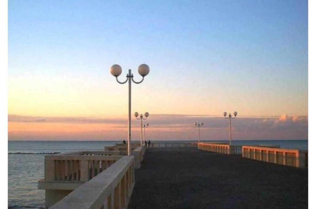 리도디오스티아 Cosy Studio Flat On The Seaside 아파트 외부 사진